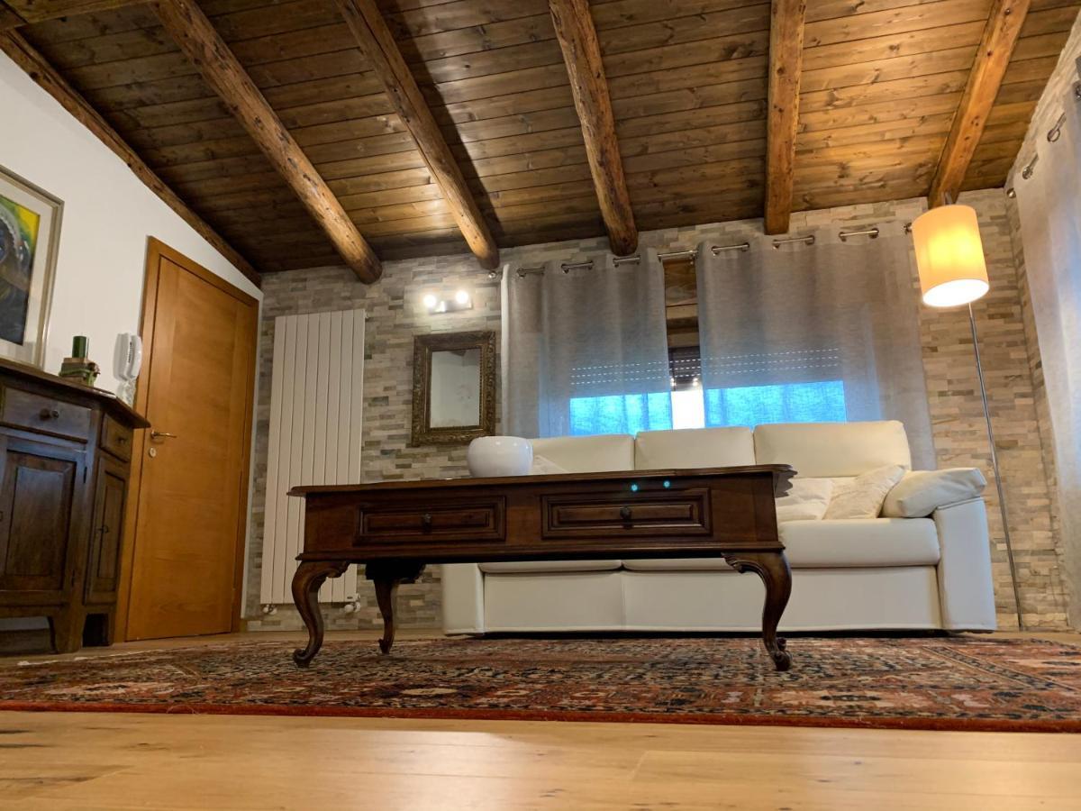 Aparthotel Mansarda La Soffitta à Domegge di Cadore Extérieur photo